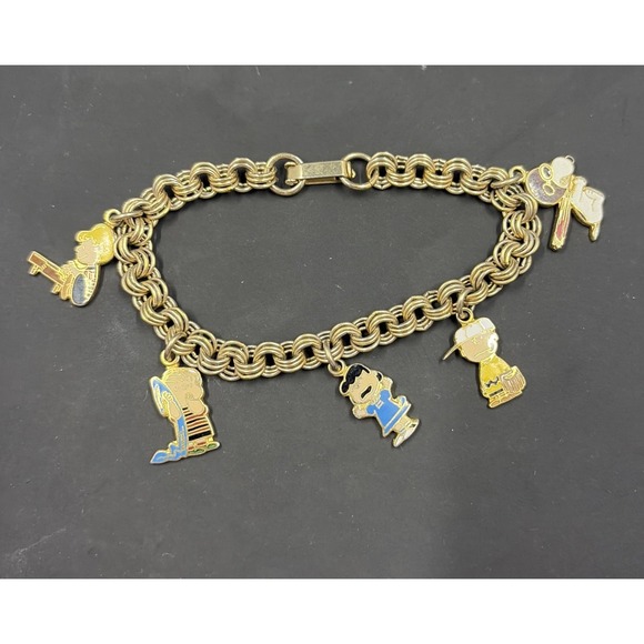 Peanuts Jewelry - Vintage Peanuts Charm Bracelet Charlie Brown Snoopy Linus Lucy